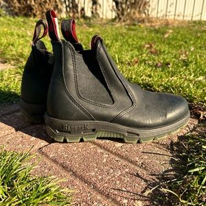 Unisex Black Boots Red Back, Size 7 slightly worn.